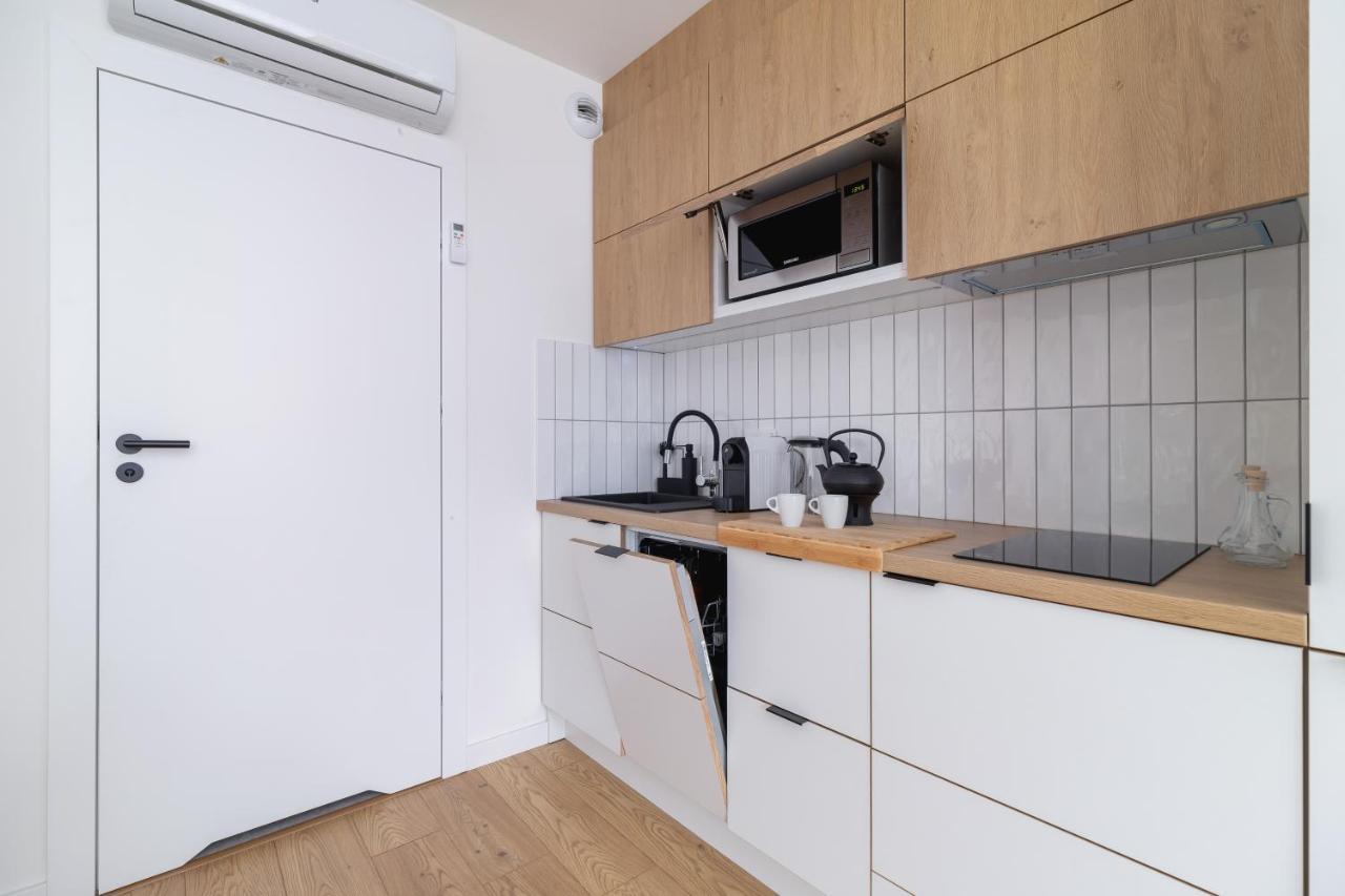 קרקוב City Studio With Ac Czarnowiejska By Renters מראה חיצוני תמונה