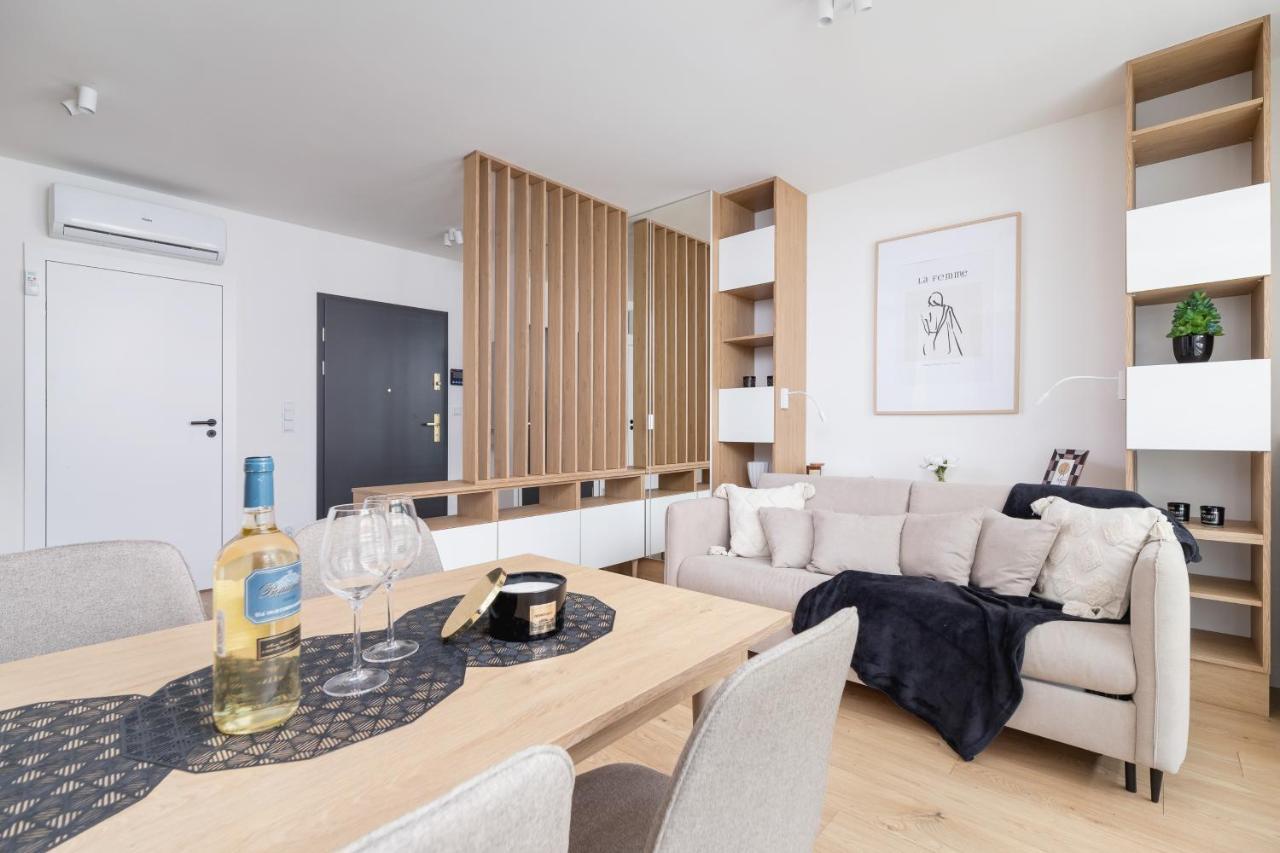 קרקוב City Studio With Ac Czarnowiejska By Renters מראה חיצוני תמונה